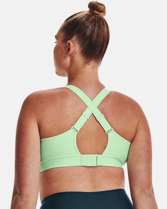 Women's UA Infinity Mid Covered Sports Bra in Green image number 7